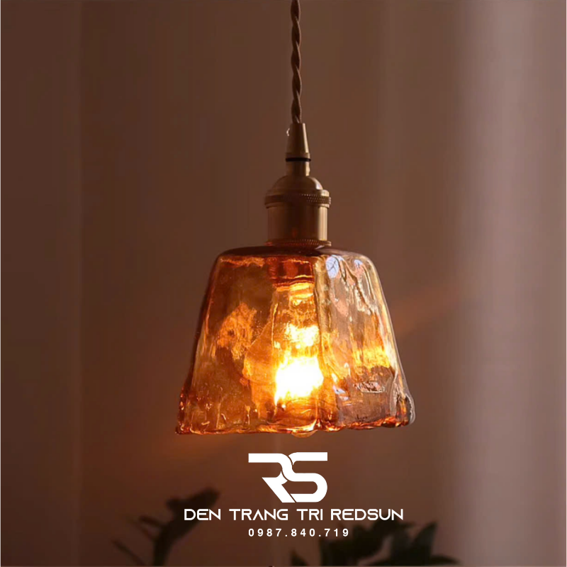 den-tha-thuy-tinh-hien-dai-phong-khach-phong-ngu-ban-an-phong-cach-retro-cdt-1037