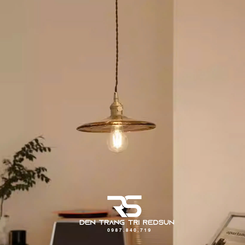 den-tha-thuy-tinh-hien-dai-phong-khach-phong-ngu-ban-an-phong-cach-retro-cdt-1037