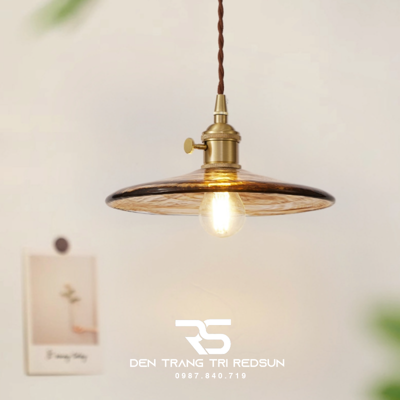 den-tha-thuy-tinh-hien-dai-phong-khach-phong-ngu-ban-an-phong-cach-retro-cdt-1037