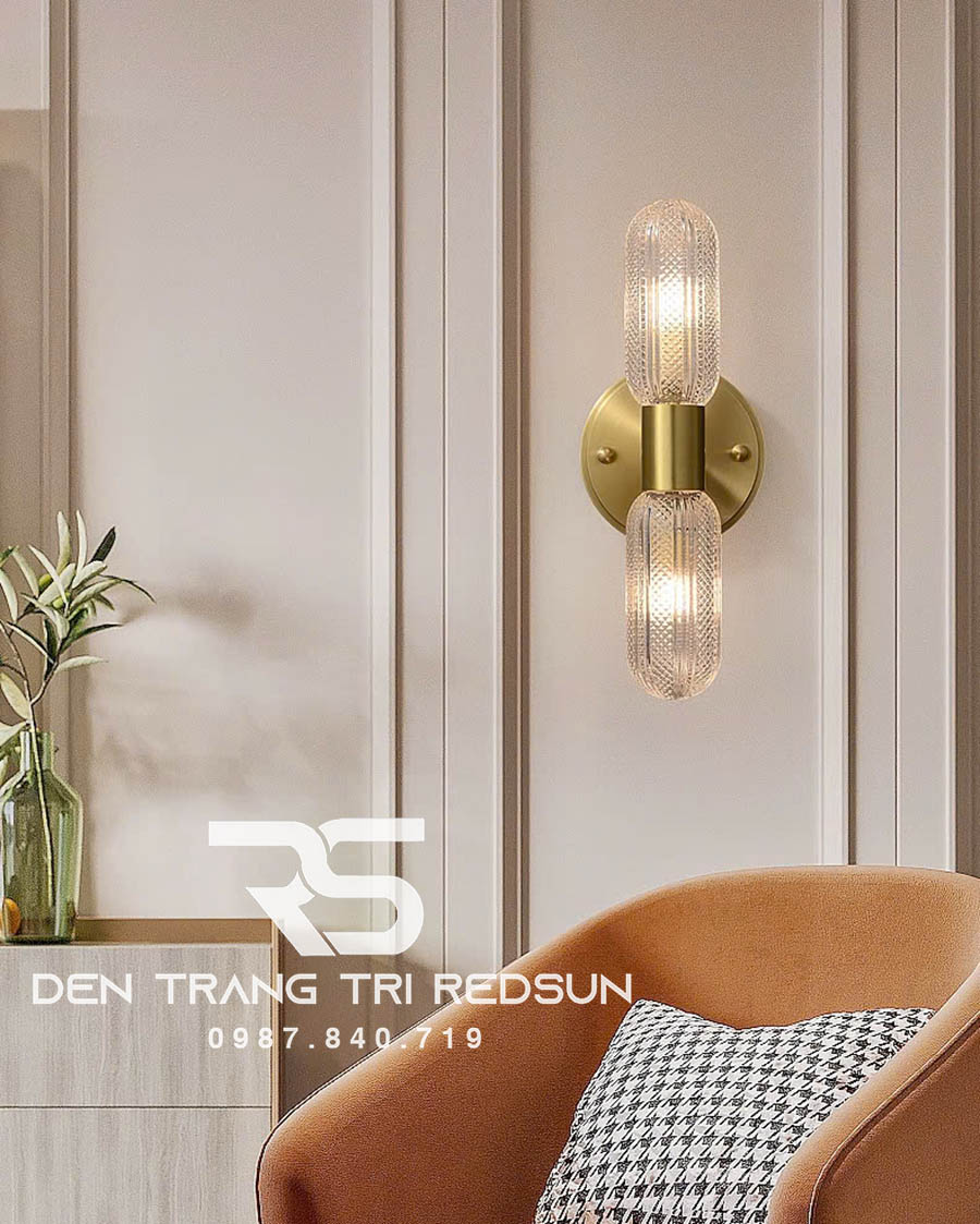 den-tuong-trang-tri-phong-khach-phong-ngu-cau-thang-phong-cach-bac-au-chat-lieu-pha-le-dtp-002