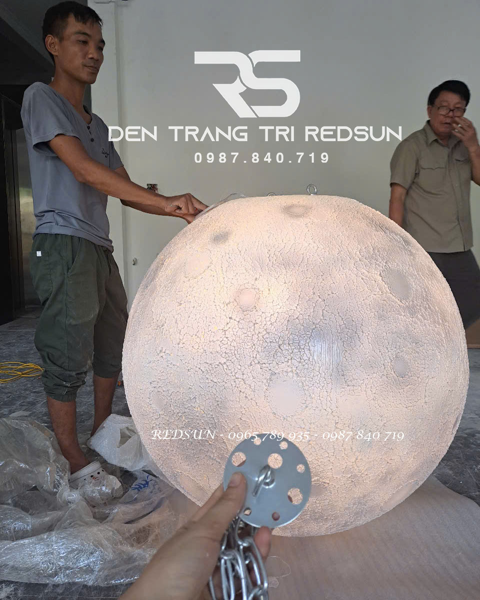 den-mat-trang-sieu-to-khong-lo-3d-lap-trang-tri-ngoai-troi-dc-t109