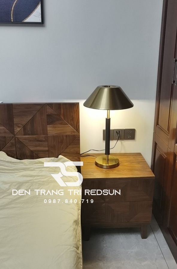 den-ban-hien-dai-bac-au-db2060