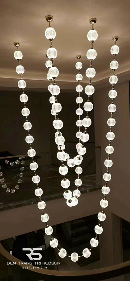 den-chum-lap-thong-tang-sanh-khach-san-phong-khach-ban-an-phong-cach-bac-au-hinh-vong-co-ngoc-trai-dc-t089