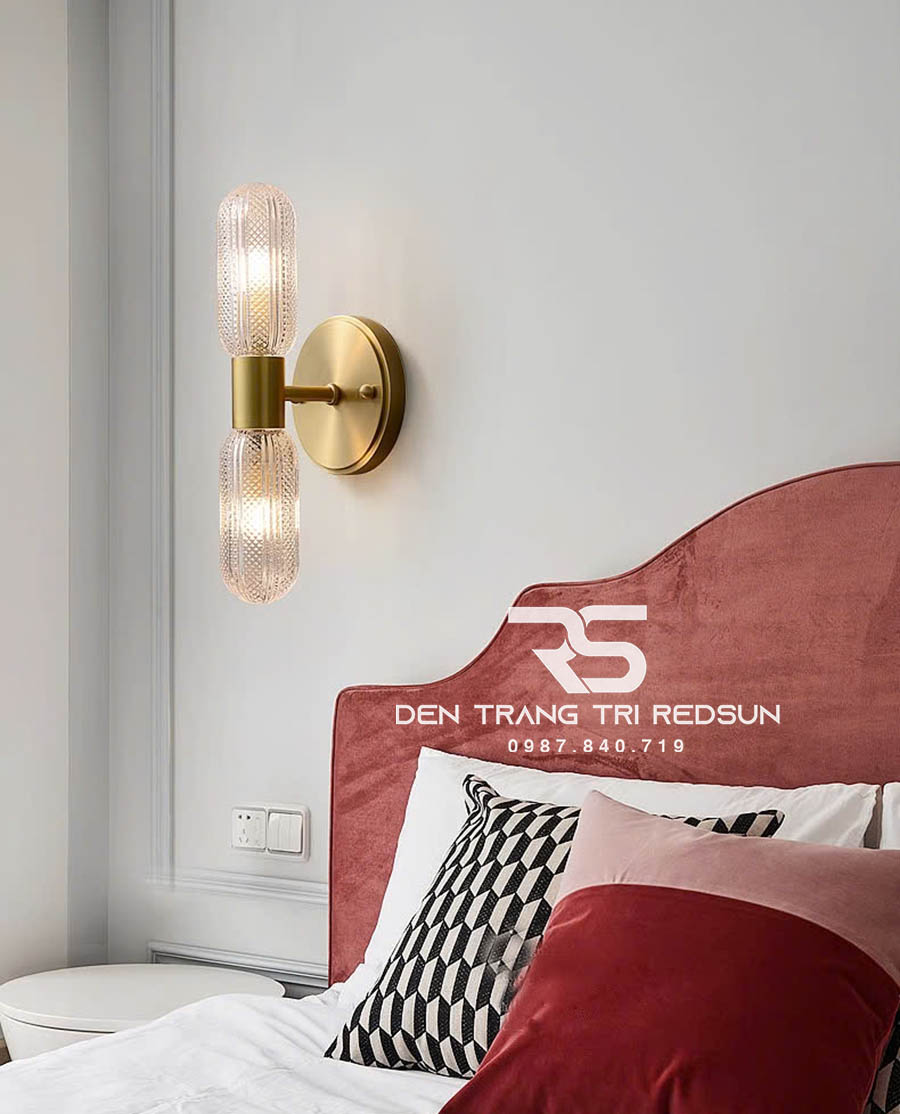 den-tuong-trang-tri-phong-khach-phong-ngu-cau-thang-phong-cach-bac-au-chat-lieu-pha-le-dtp-002