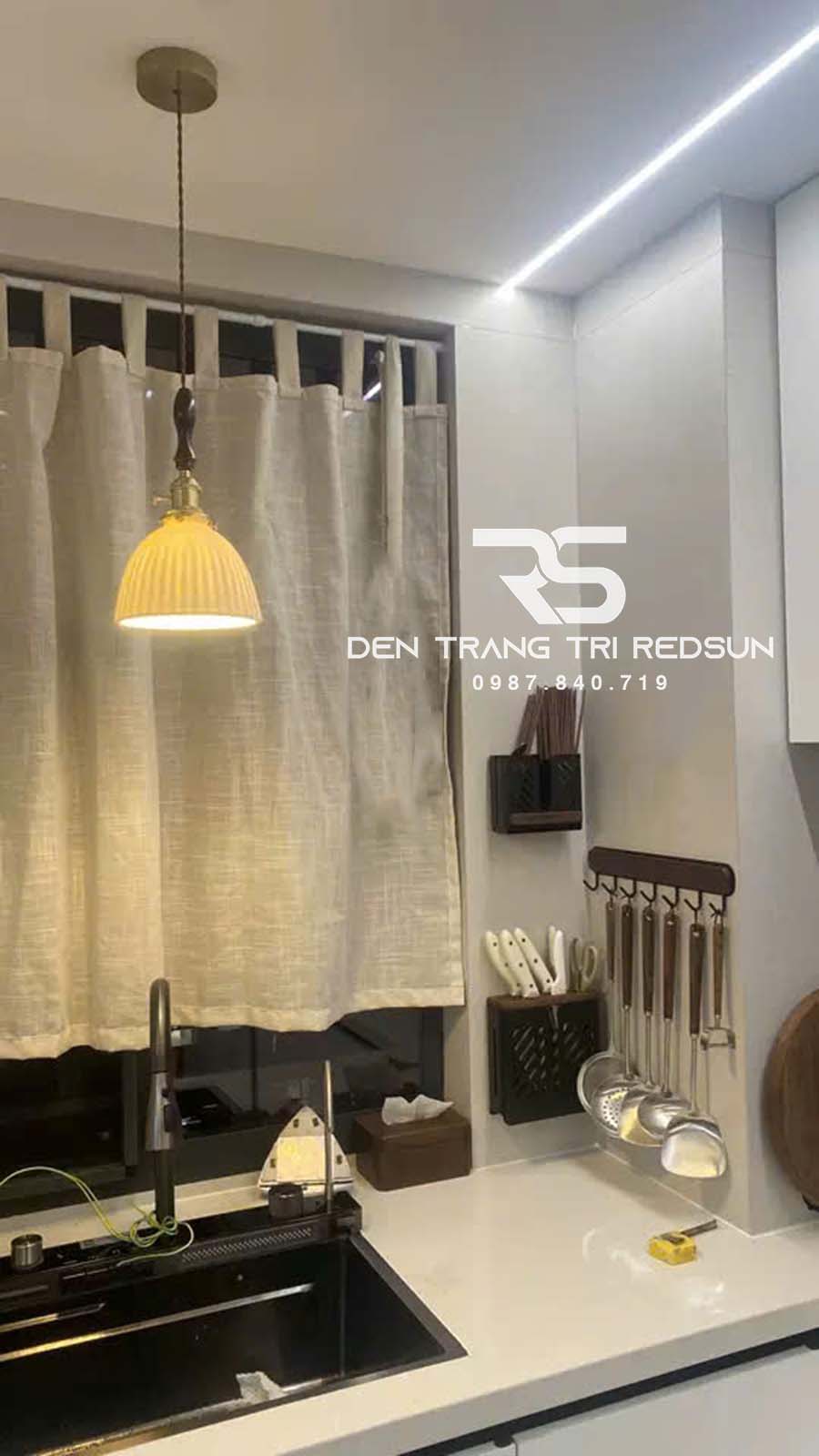 den-tha-tran-hien-dai-trang-tri-phong-an-phong-ngu-cdt-1045