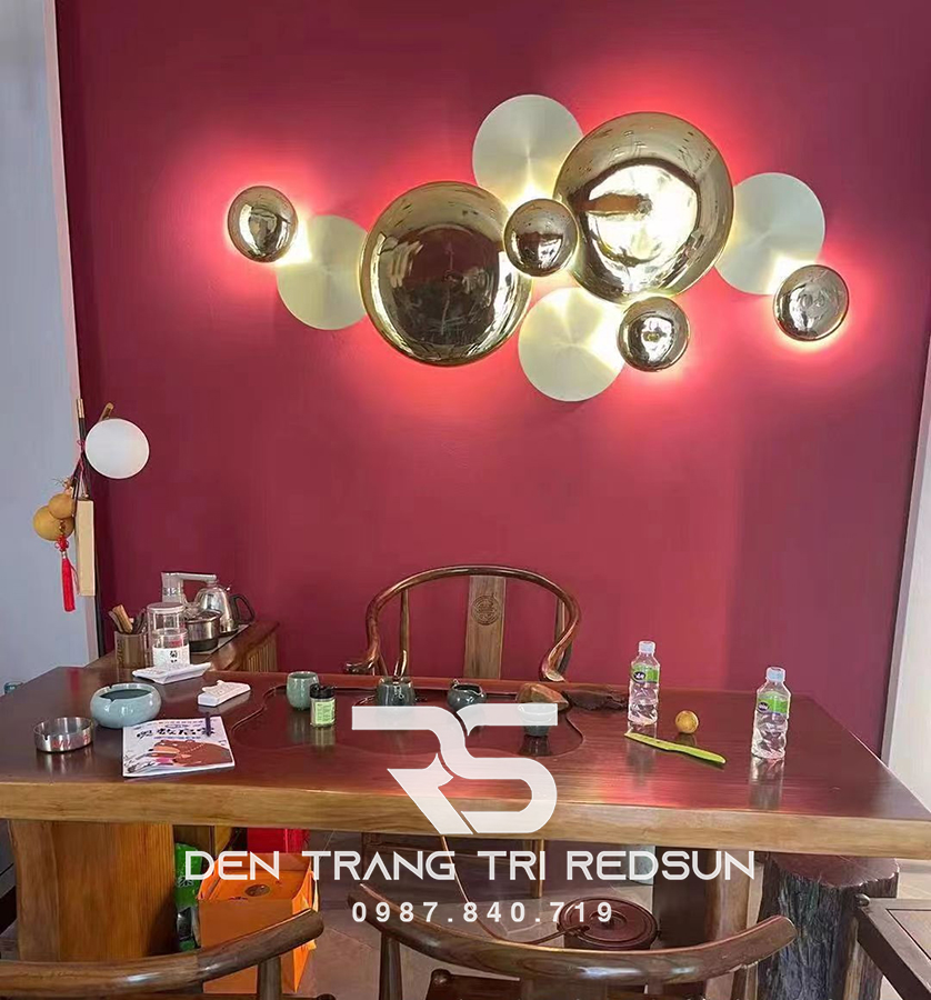 tranh-den-treo-tuong-nghe-thuat-trang-tri-phong-khach-phong-ngu-hanh-lang-phong-cach-bac-au-ddc-024