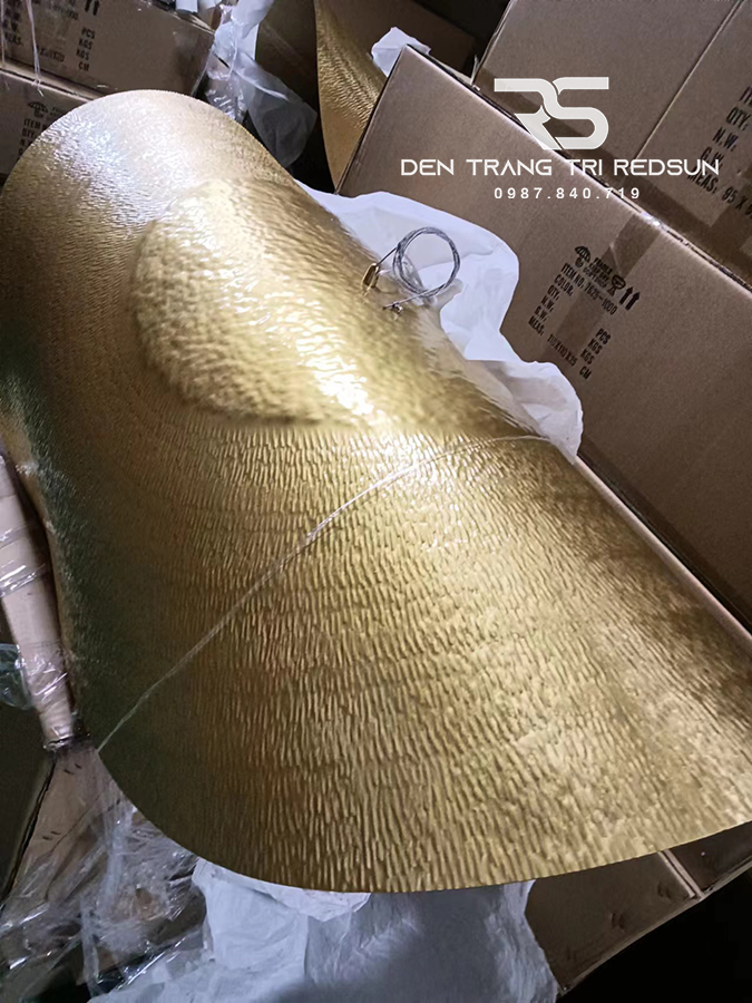 den-tha-tran-hien-dai-bac-au-la-sen-dong-cdt-t037