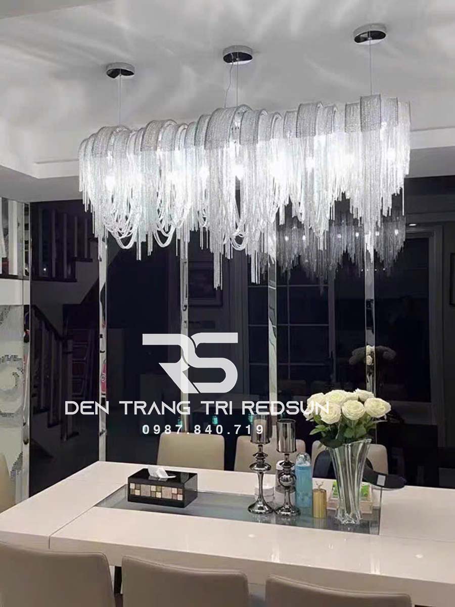 den-chum-trang-tri-sanh-cho-phong-khach-phong-an-hinh-tua-rua-phong-cach-italia-dcp-015