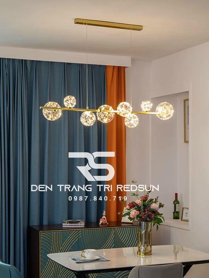 den-tha-ban-an-hien-dai-phong-cach-bac-au-choa-thuy-tinh-dc-51