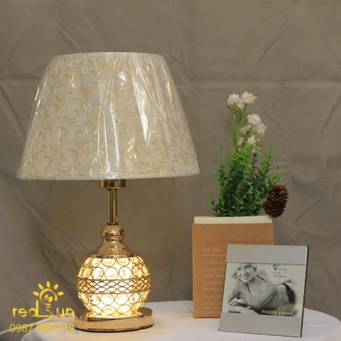 den-ban-hien-dai-db-c2031