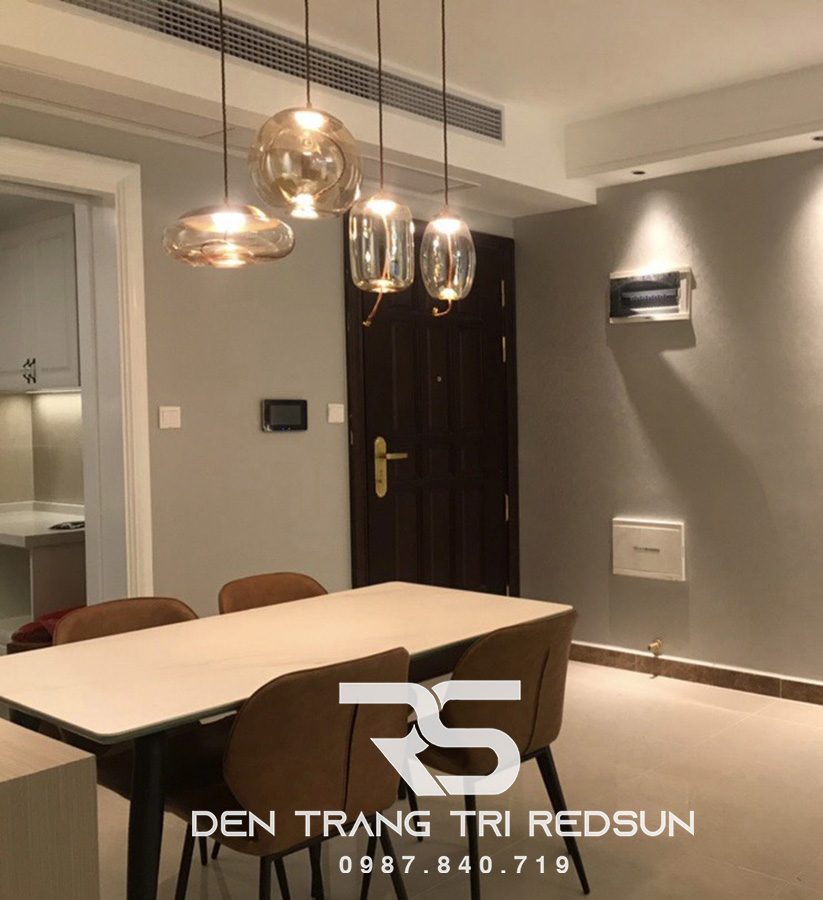 den-tha-ban-an-hien-dai-bac-au-choa-thuy-tinh-cdt-t035