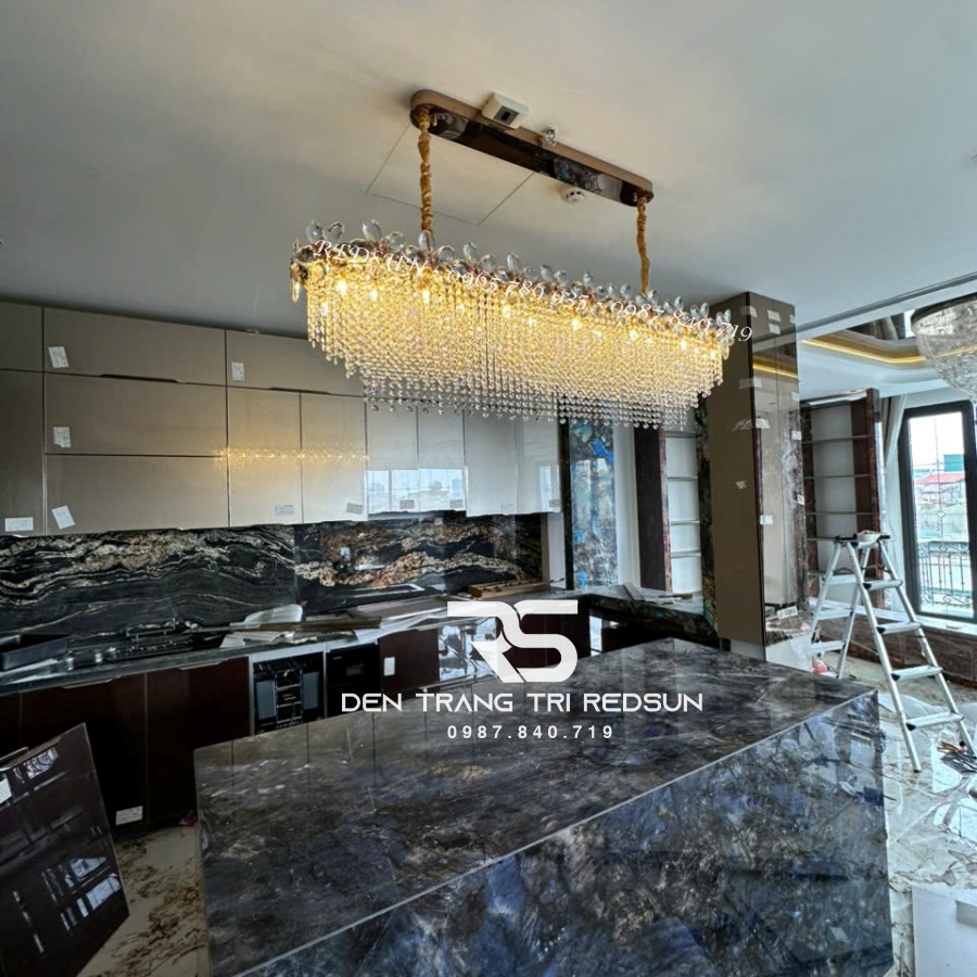 den-chum-pha-le-tha-ban-an-ban-dao-hien-dai-dang-ngang-l8686-1