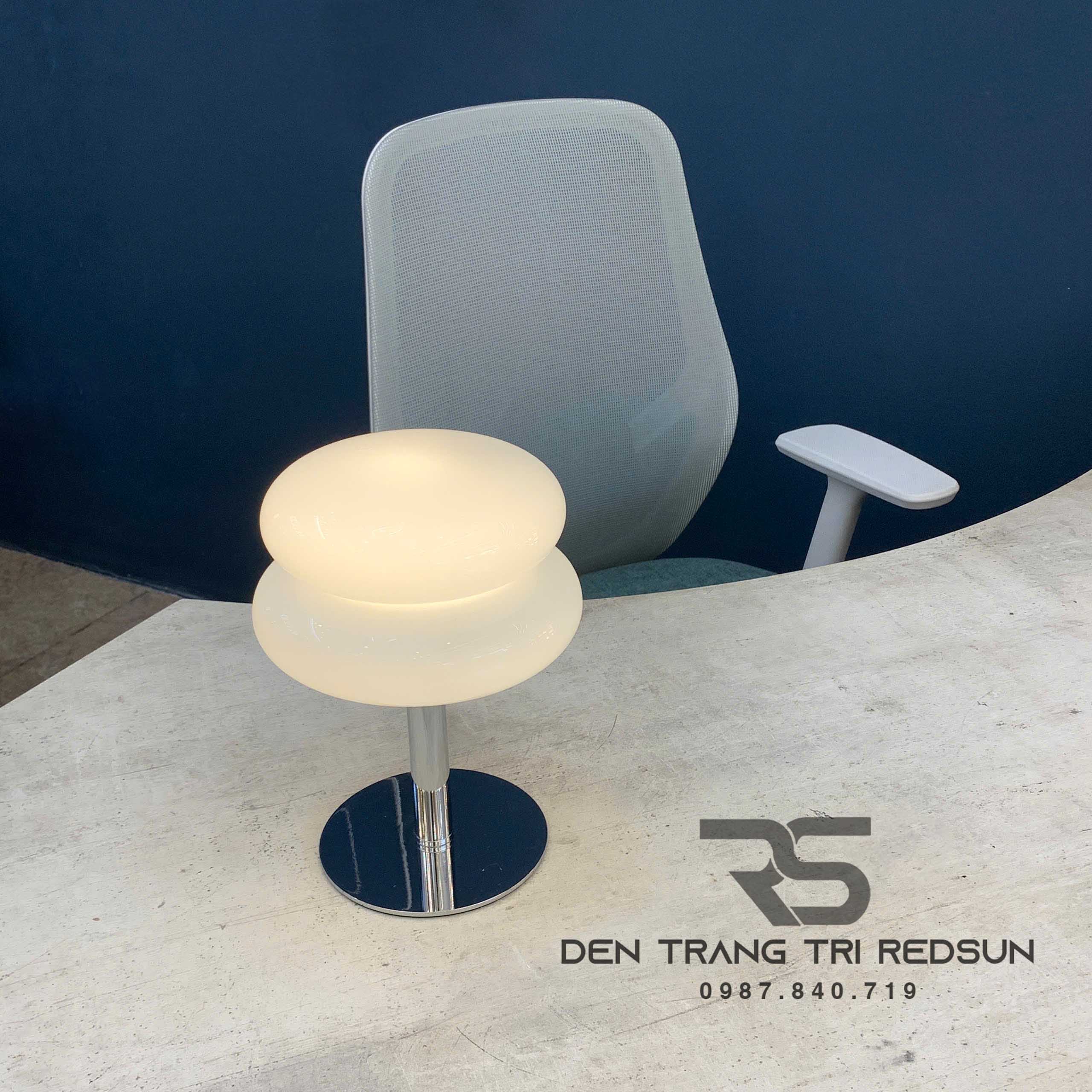 den-ban-hien-dai-hinh-banh-hamburger-db2107den-ban-lam-viec-phong-khach-phong-ngu-hien-dai-hinh-banh-hamburger-db2107