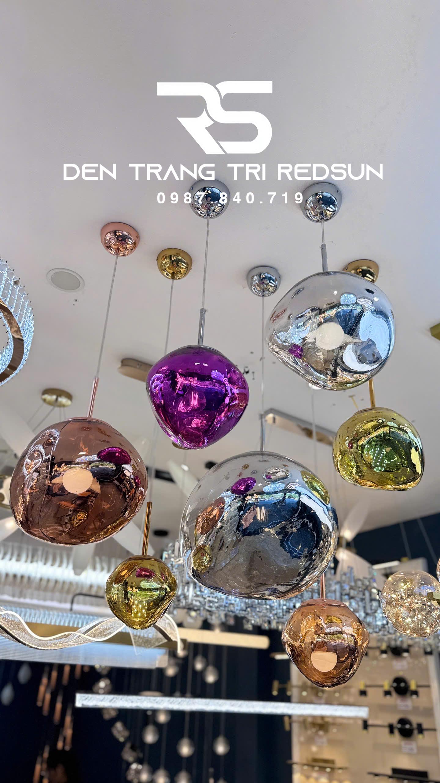 den-tha-tran-hien-dai-nham-thach-phong-cach-bac-au-chat-lieu-thuy-tinh-cdt-t053