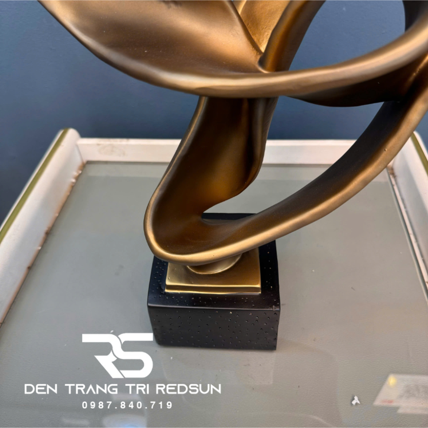 do-trang-tri-nghe-thuat-phong-khach-hanh-lang-sanh-cho-nha-hang-khach-san-dieu-khac-dang-hinh-hoc-ddc-zg010