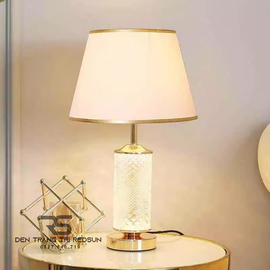 Đèn Bàn Hiện Đại DB-C521