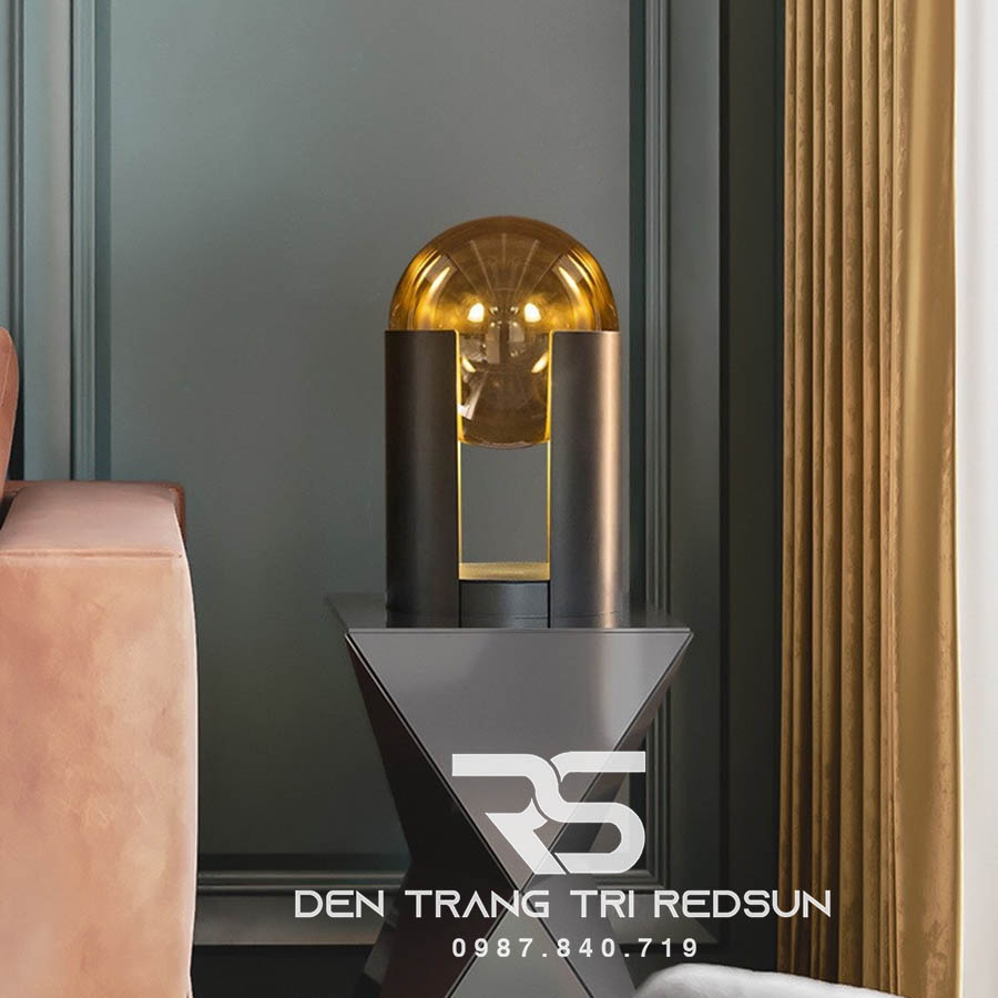 Đèn Bàn Hiện Đại Bắc Âu DB2091