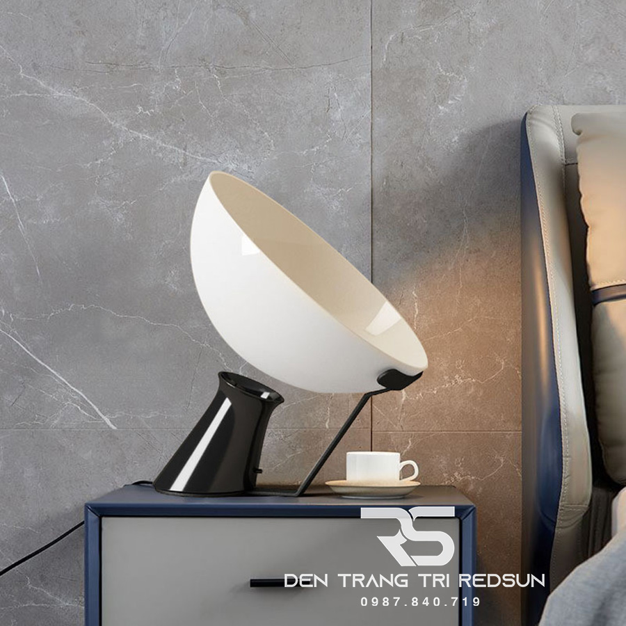 Đèn Bàn Hiện Đại Bắc Âu DB2063