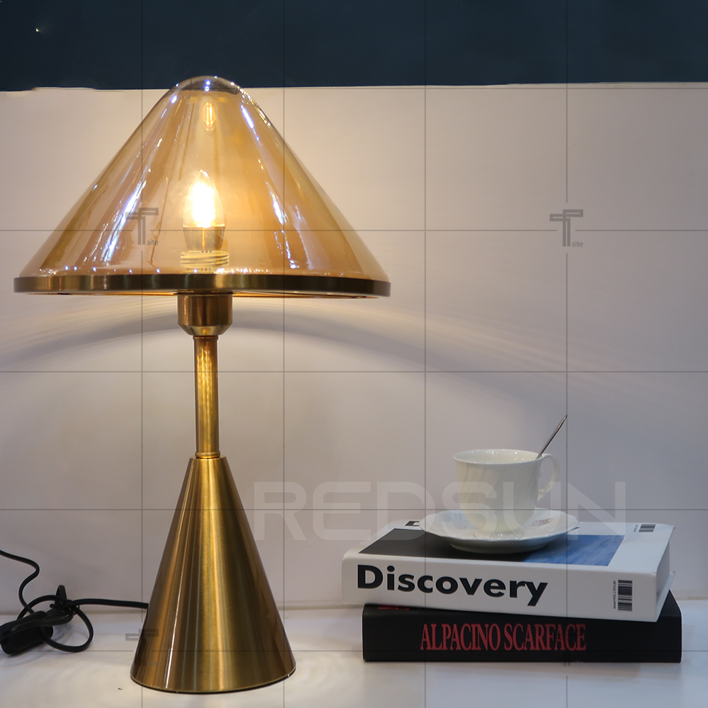 Đèn Bàn Hiện Đại Bắc Âu DB2032