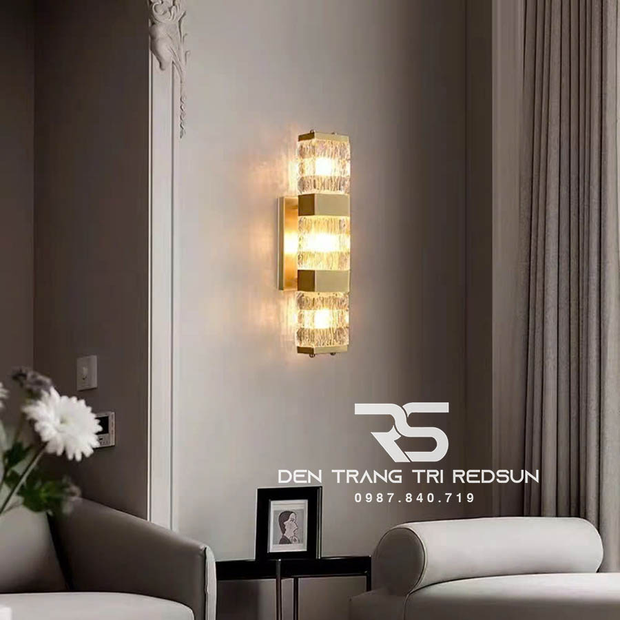 Đèn Tường Trang Trí Phòng Khách, Phòng Ngủ, Cầu Thang Phong Cách Bắc Âu Chất Liệu Pha Lê DTP-008