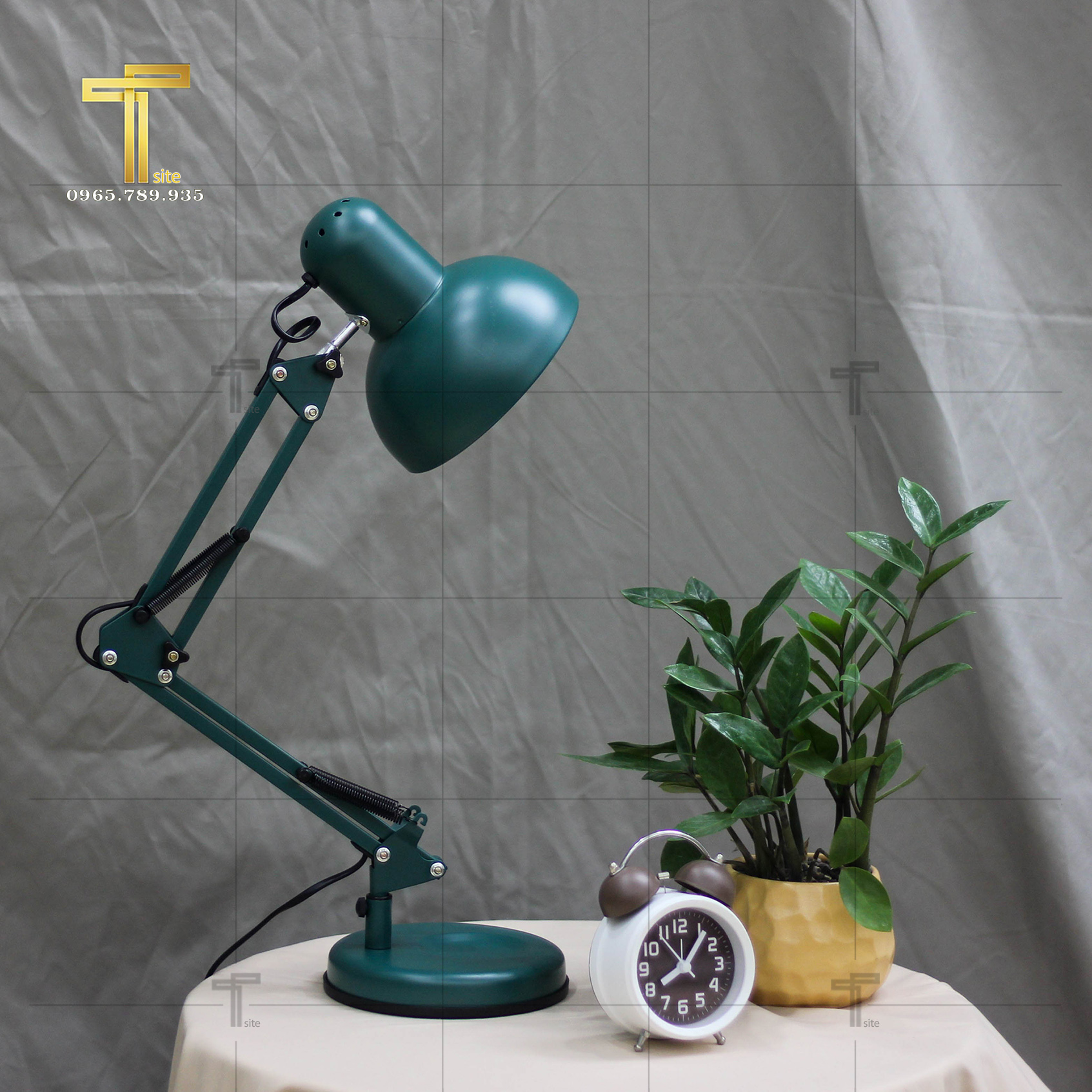 Đèn bàn hiện đại DB-C810