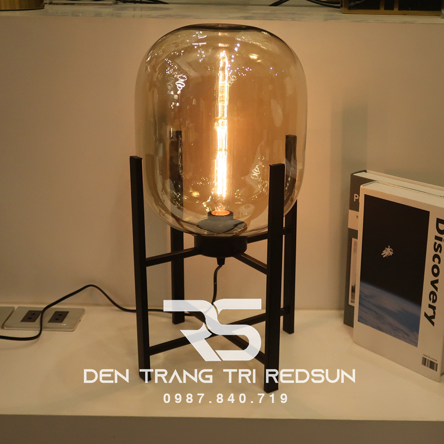 Đèn Bàn Hiện Đại Bắc Âu DB2075