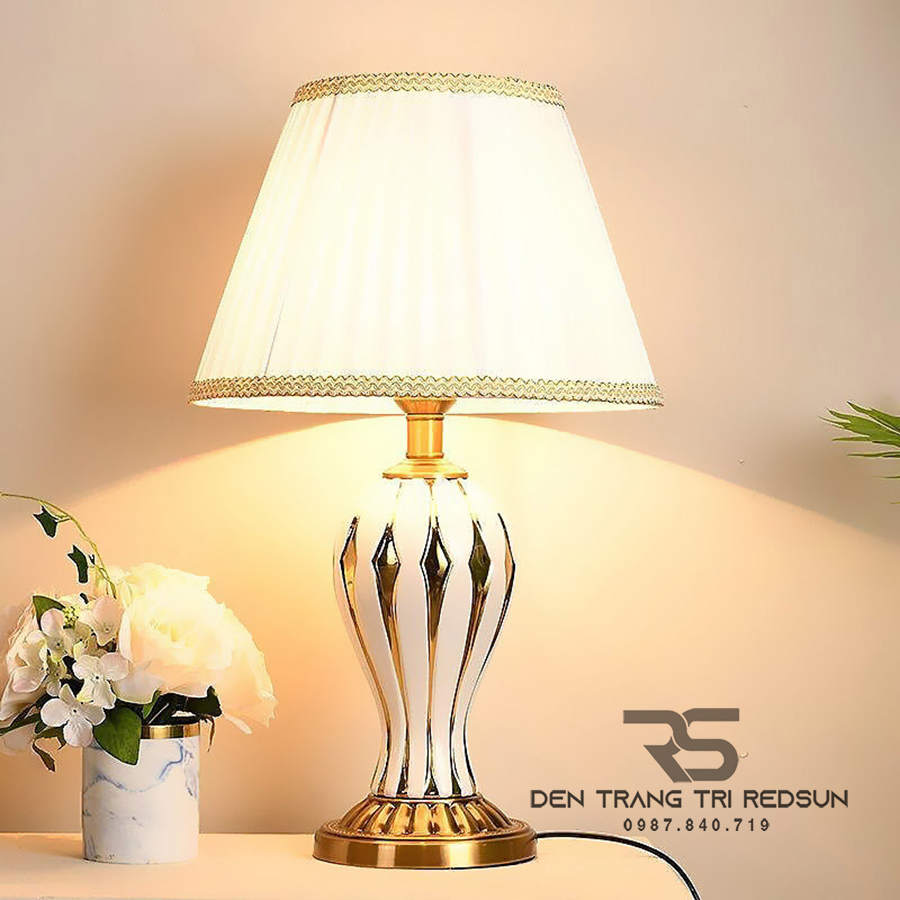 Đèn Bàn Hiện Đại DB-C1938