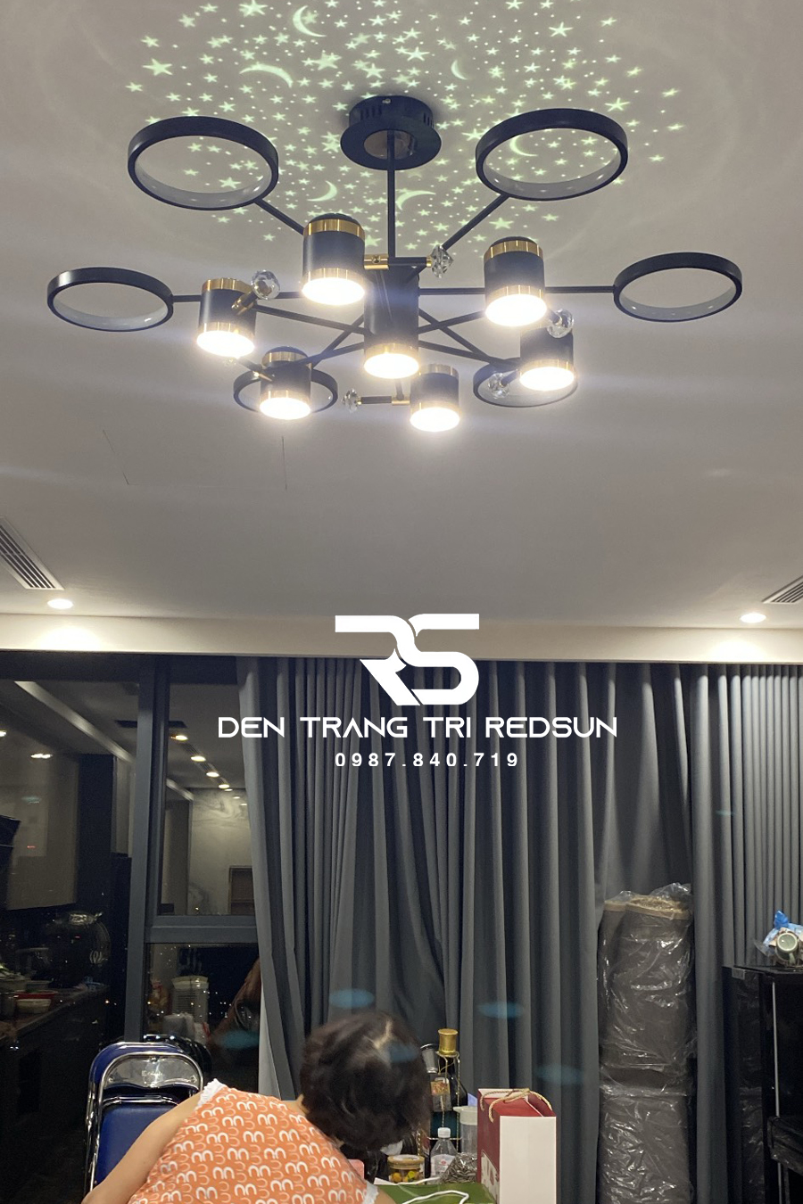 Đèn Chùm Phòng Khách Hiện Đại Dáng Tròn DC-1034