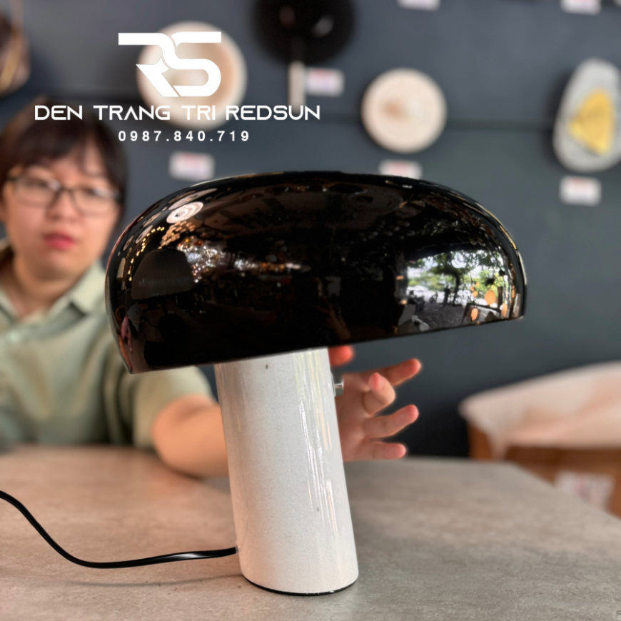 Đèn Bàn Hiện Đại Bắc Âu DB2034