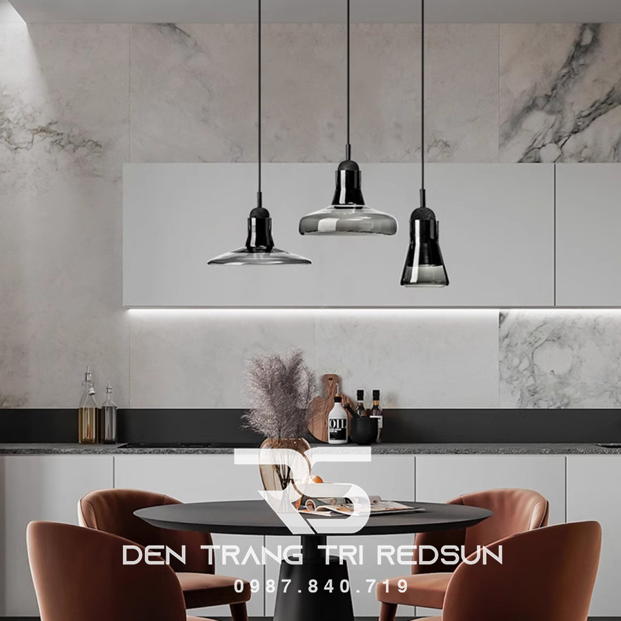 Đèn Thả Bàn Ăn Hiện Đại Bắc Âu Choá Thuỷ Tinh Đen Khói CDT-L017