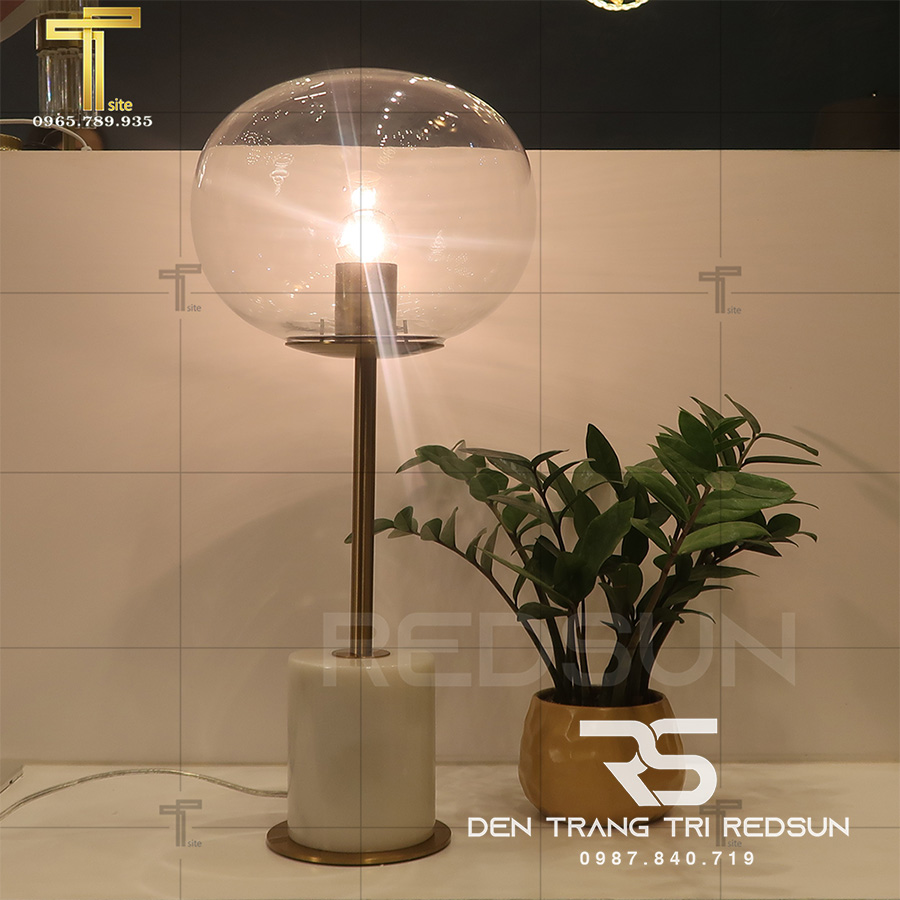 Đèn Bàn Hiện Đại Bắc Âu DB2070