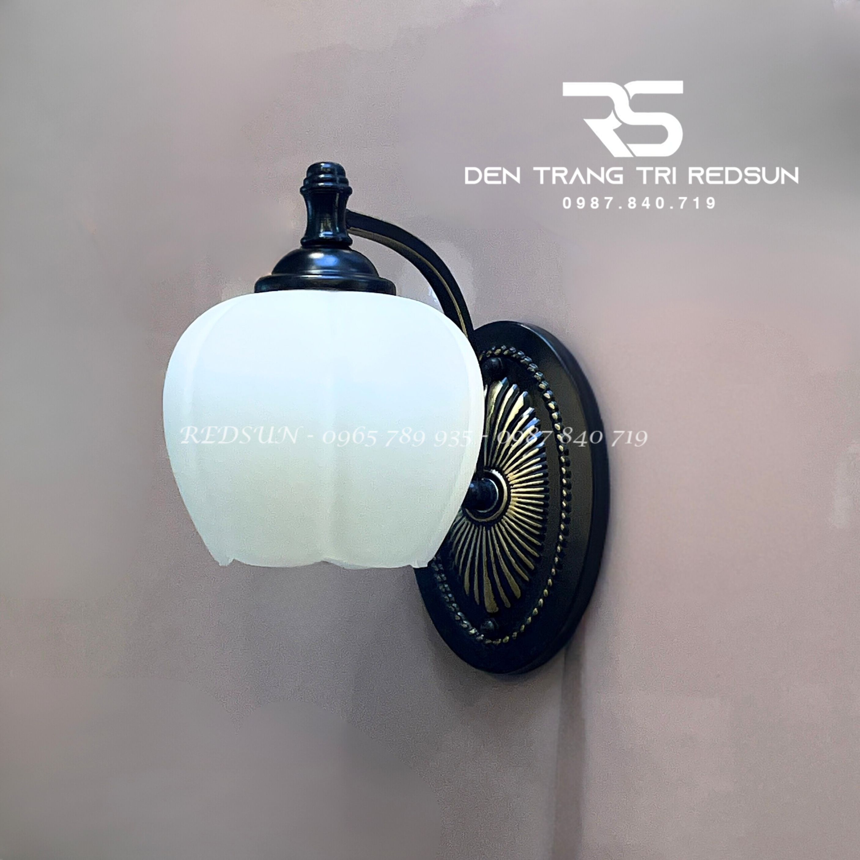 Đèn tường Trang Trí Phòng Khách, Cầu Thang Chao Thuỷ Tinh DT-1775