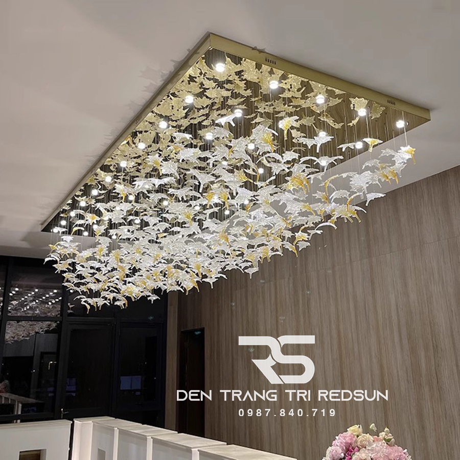 Đèn Thả Hiện Đại Lắp Phòng Khách, Sảnh Chờ, Cầu Thang Thông Tầng Lá Phong Chất Liệu Thuỷ Tinh HTK053