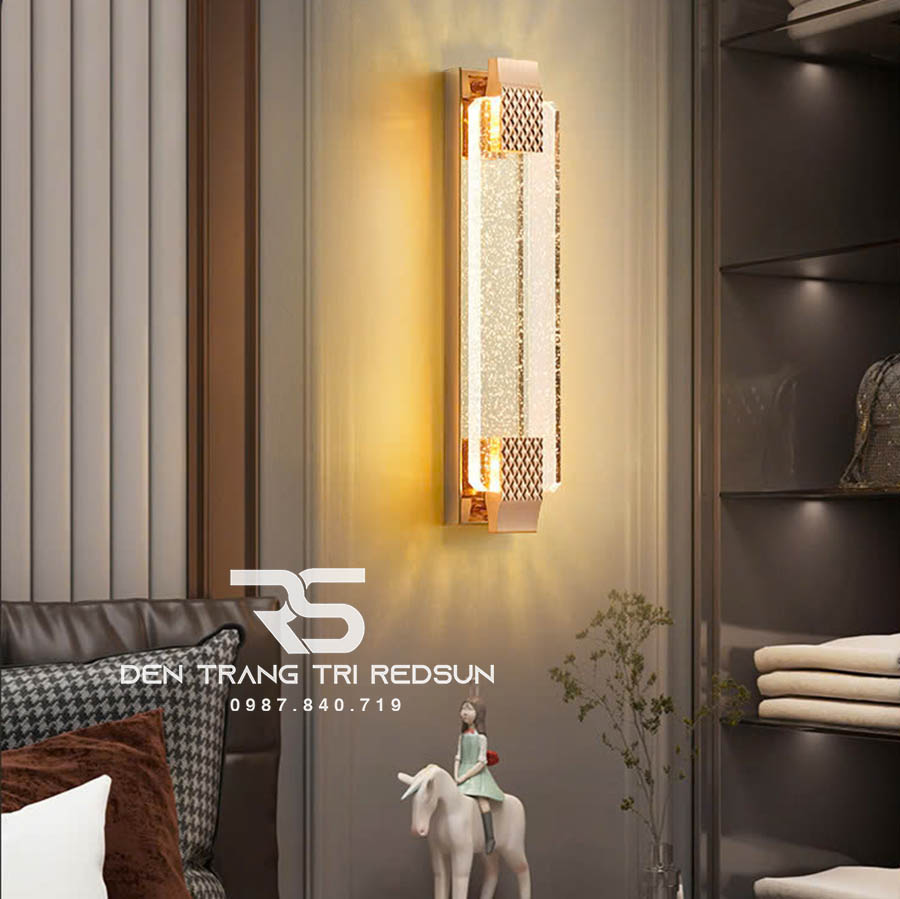 Đèn Tường Trang Trí Phòng Khách, Phòng Ngủ, Cầu Thang Phong Cách Bắc Âu Chất Liệu Pha Lê DTP-001