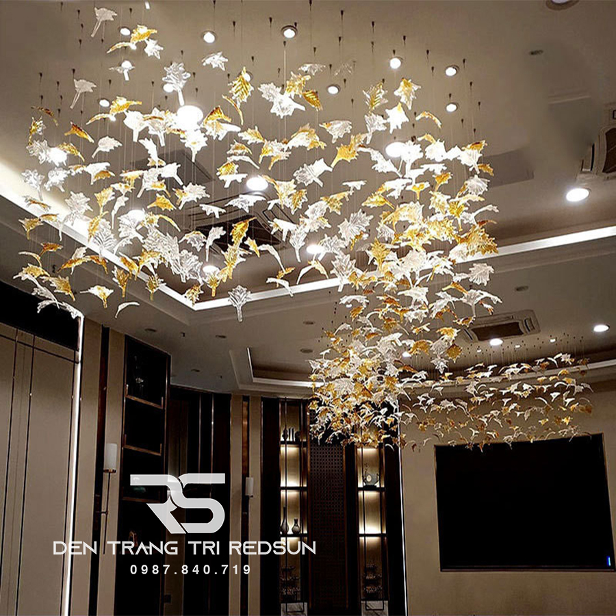 Đèn Thả Hiện Đại Lắp Phòng Khách, Sảnh Chờ, Cầu Thang Thông Tầng Lá Phong Chất Liệu Thuỷ Tinh HTK053