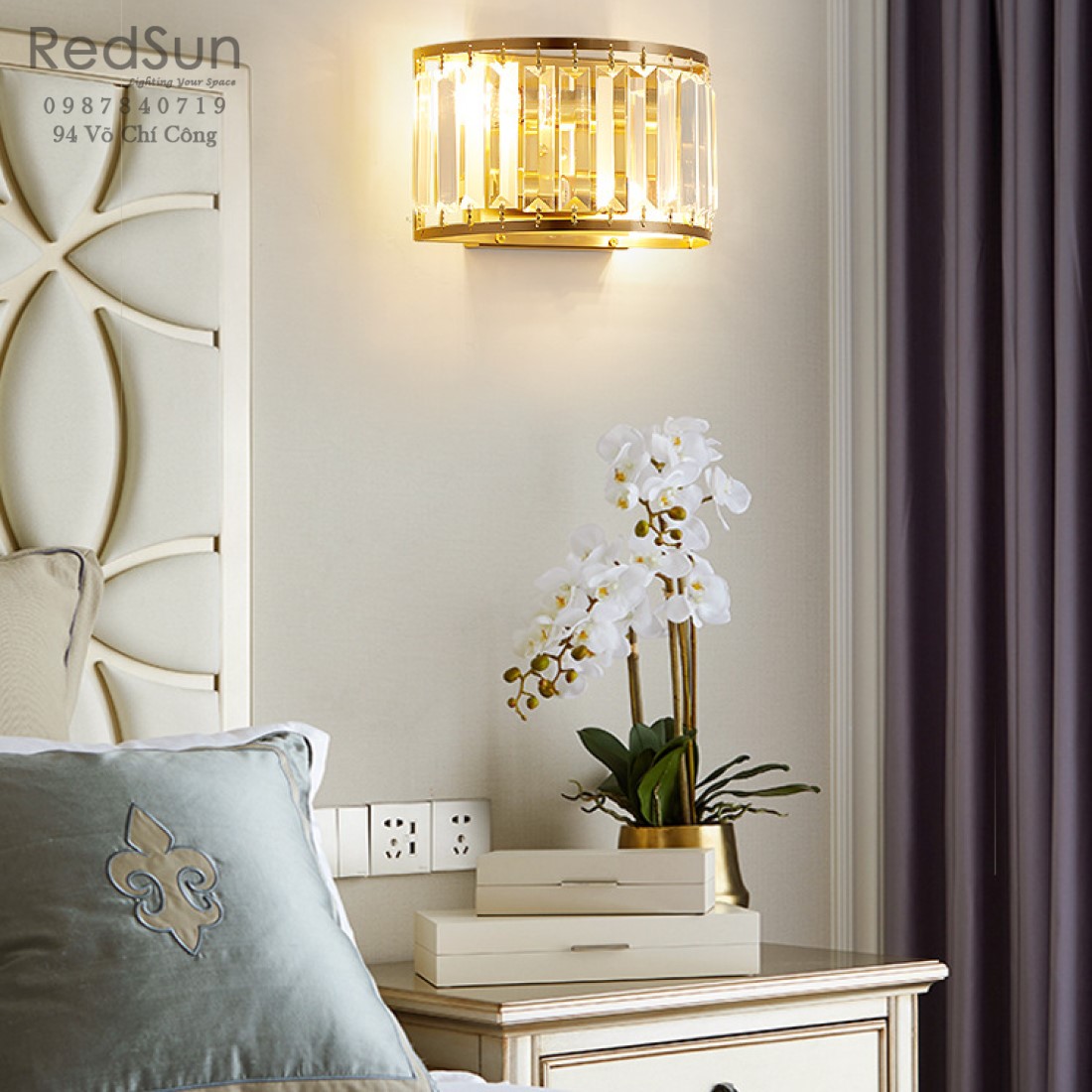 Đèn Tường Pha Lê Hiện Đại Khung Vàng DT1138
