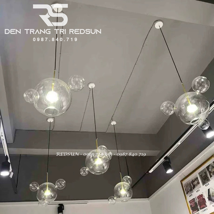 den-tha-ban-an-hien-dai-phong-cach-bac-au-choa-thuy-tinh-cdt-l007