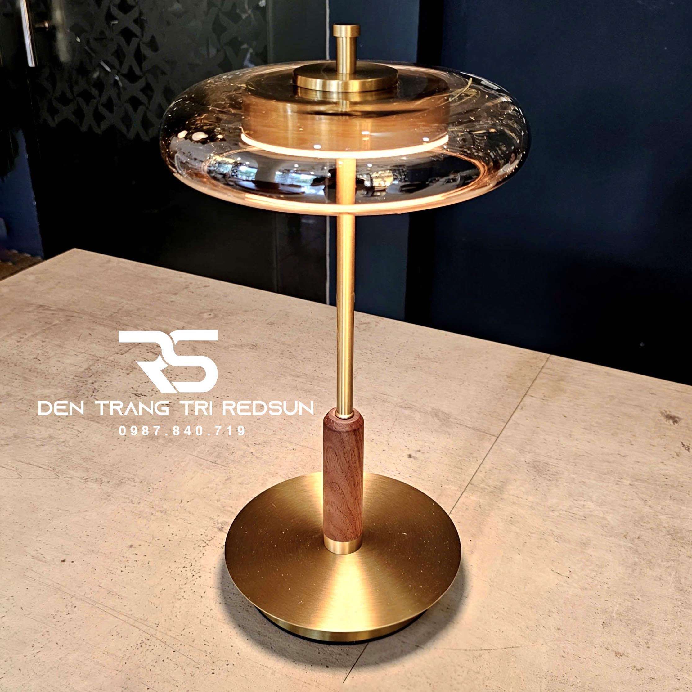 Đèn Bàn Phong Cách Vintage DB2109