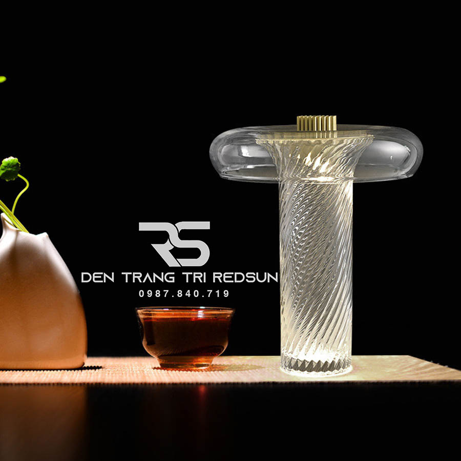 Đèn Bàn Hiện Đại Bắc Âu DB2098