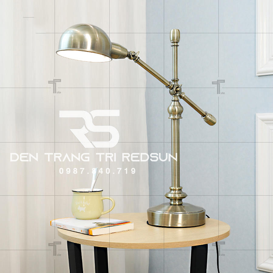 Đèn bàn hiện đại DB-C3005
