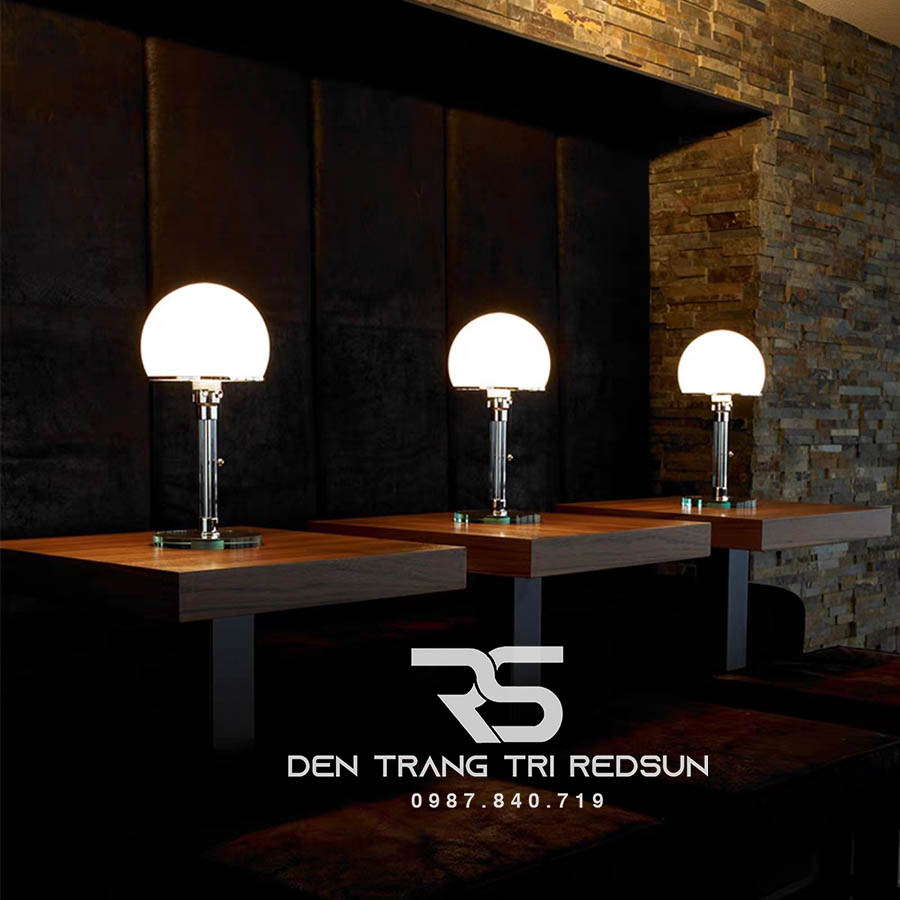 Đèn Bàn Hiện Đại Bắc Âu DB2095