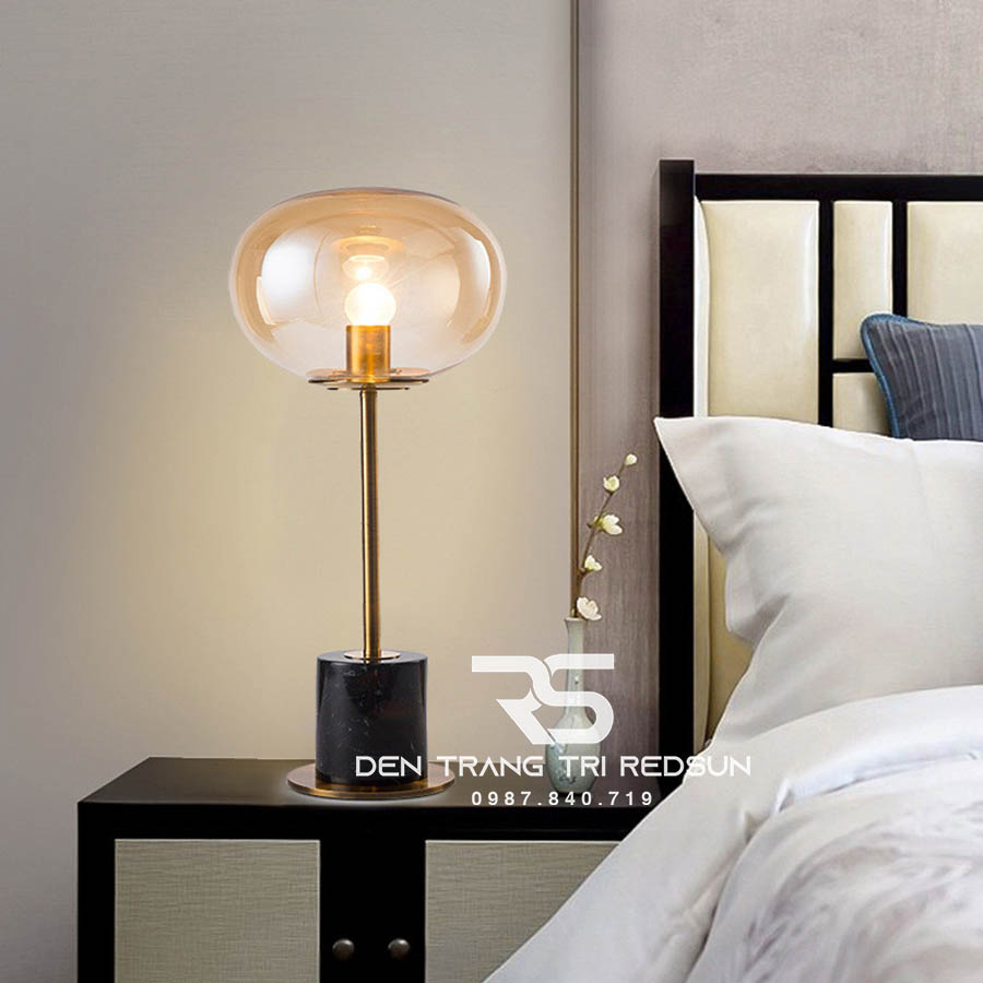 Đèn Bàn Hiện Đại Bắc Âu DB2070