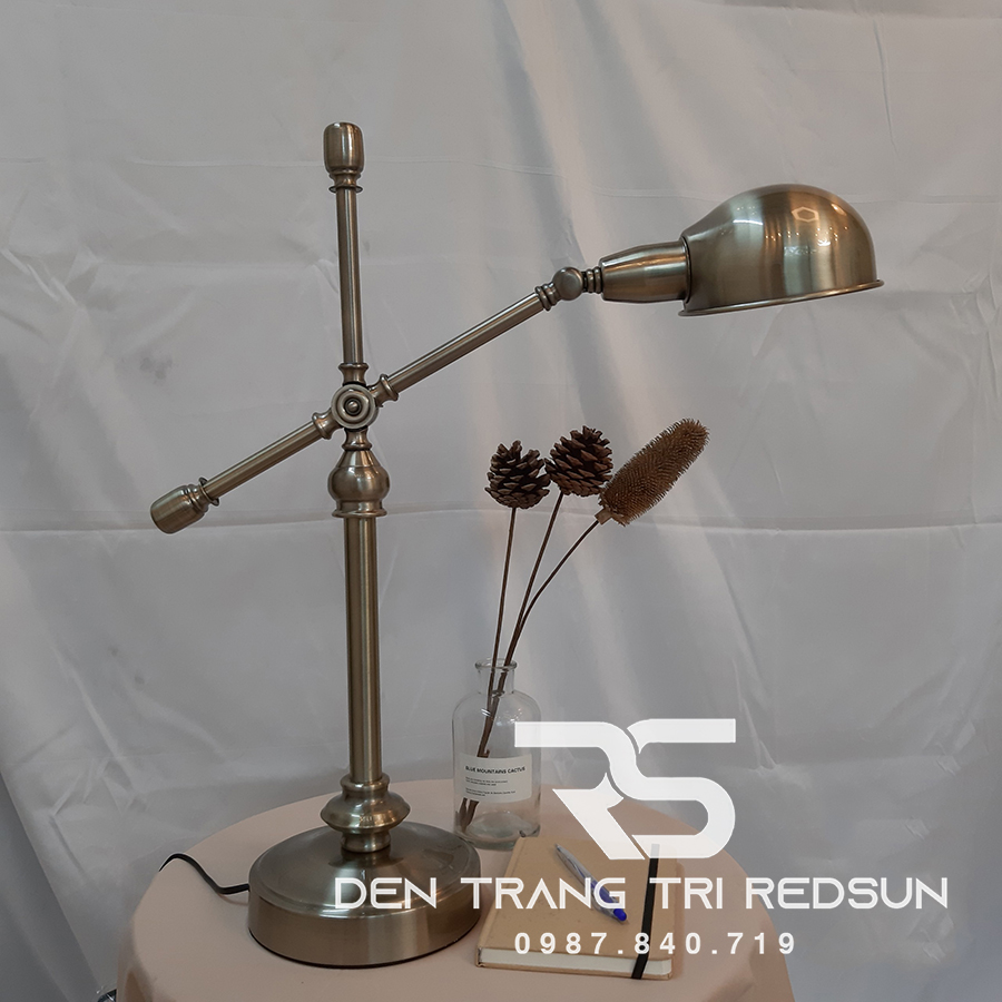 Đèn bàn hiện đại DB-C3005