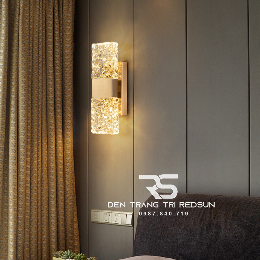 Đèn Tường Trang Trí Phòng Khách, Phòng Ngủ, Cầu Thang Phong Cách Bắc Âu Chất Liệu Pha Lê DT-1024