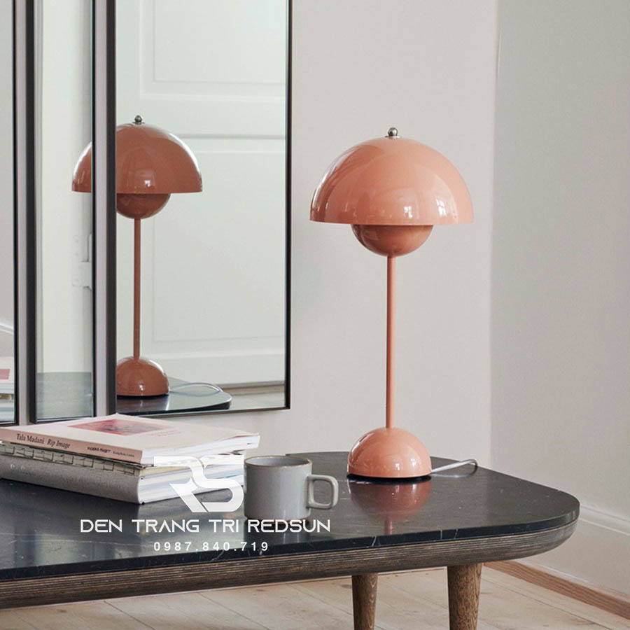 Đèn Bàn Hiện Đại Bắc Âu DB2069