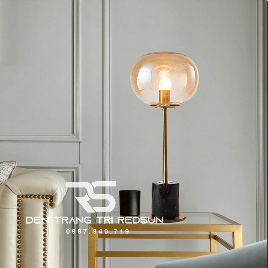 Đèn Bàn Hiện Đại Bắc Âu DB2070