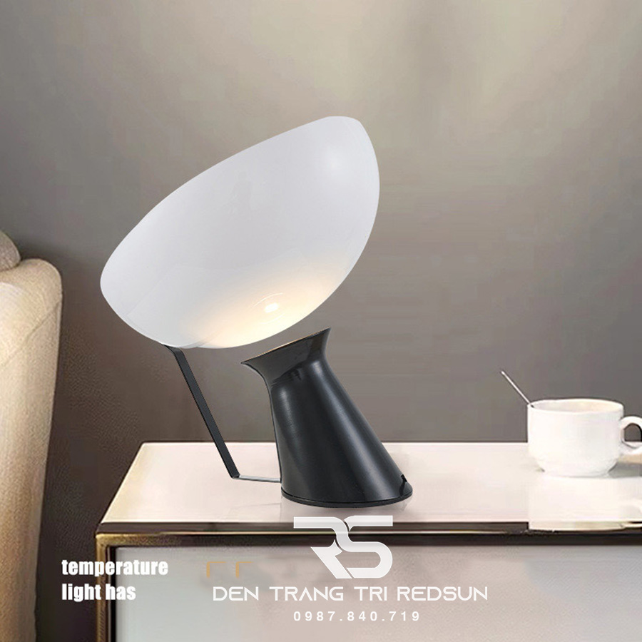 Đèn Bàn Hiện Đại Bắc Âu DB2063