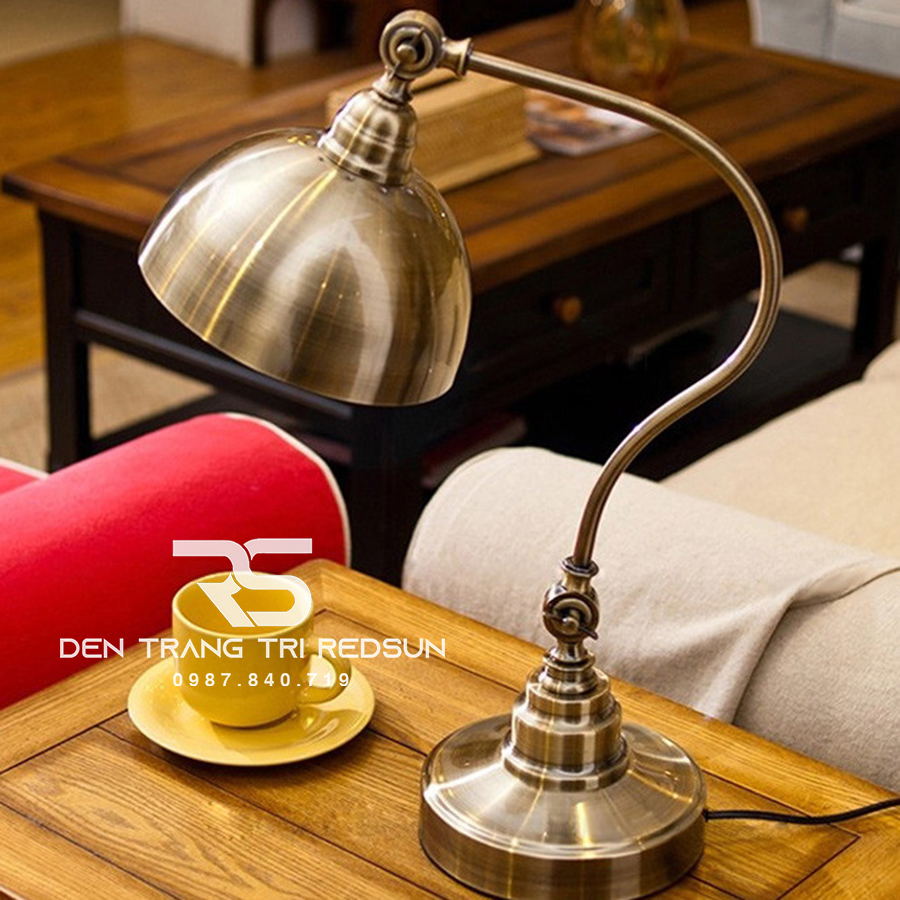 Đèn bàn hiện đại DB-C3003