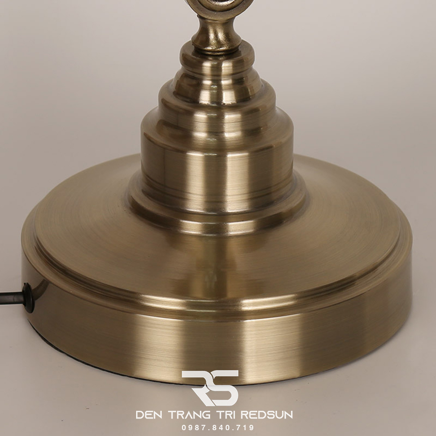 Đèn bàn hiện đại DB-C3003