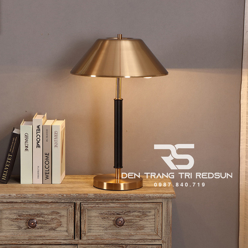 Đèn Bàn Hiện Đại Bắc Âu DB2060